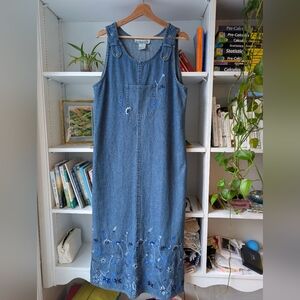 Vintage Dress Barn Blue Denim Dress Jean Embroidered Flowers Cottagecore Size M